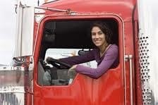 Così cambia il lavoro delle donne: quasi duemila fanno le camioniste, 2.400 sono fabbri