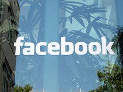Tre storie che ci parlano di Facebook e dei rischi della Rete trasformata in prigione