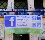 Internet inquina:  Greenpeace contro Facebook