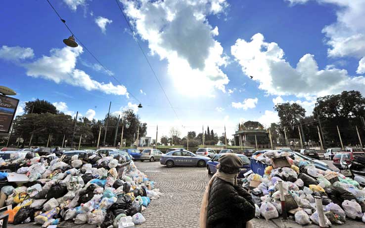 Rifiuti e sprechi: il no a Napoli impoverisce anche il Nord