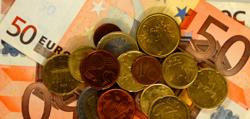 Banche/ “Tassa” fino a 3 euro per prelevare i contanti allo sportello