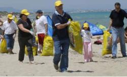 Spiagge, raccolte cinquanta tonnellate di rifiuti