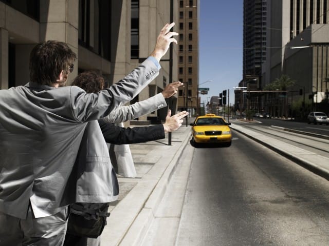 Il taxi senza attese: un’applicazione per prenotarlo con lo smartphone