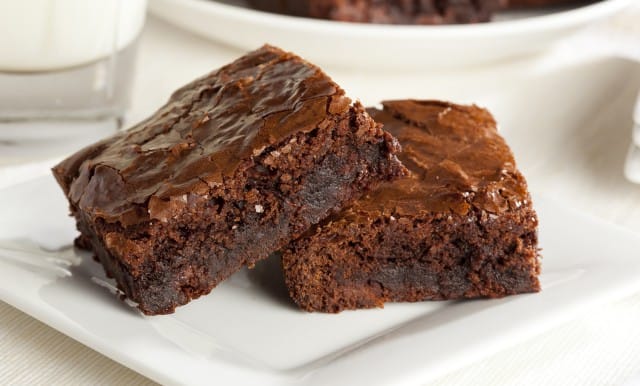 La ricetta per preparare i brownies al pabe e cioccolato