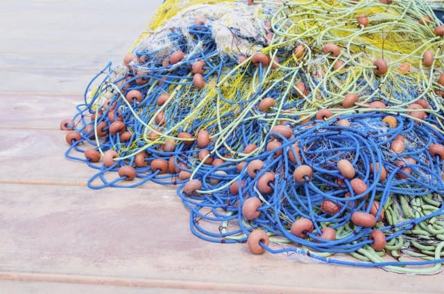 Riciclo reti da pesca: 5 idee innovative
