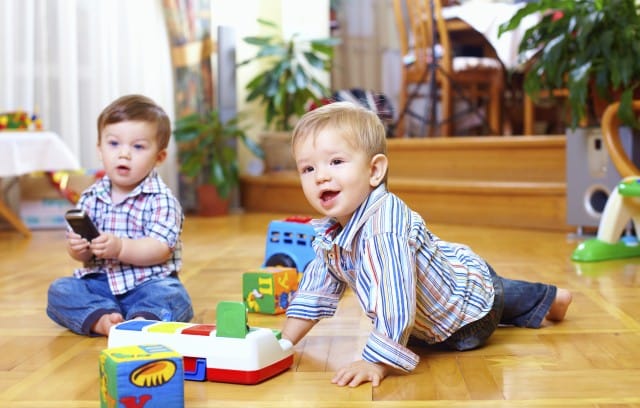 Sicurezza dei bambini in casa: come proteggerli dagli incidenti e dall’uso di prodotti chimici