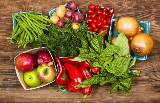 Frutta e verdura bio: arriva il bollino biodegradabile e compostabile