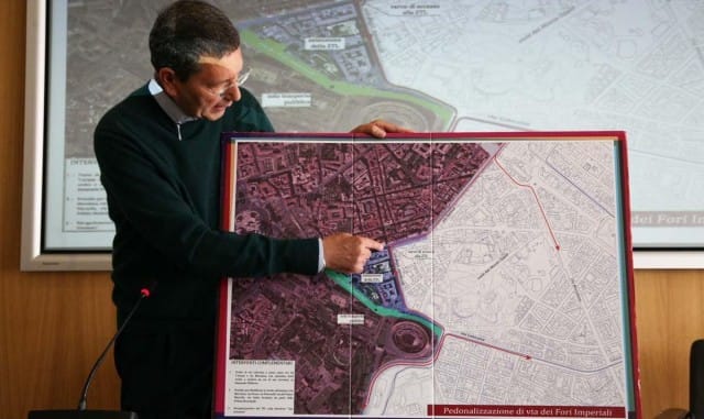 Pedonalizzazione dei Fori imperiali a Roma: sì alle scelte di Marino, ma sistemi i mezzi pubblici