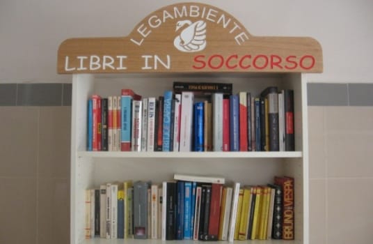 “Libri in soccorso”: il progetto di Legambiente Campania per portare le librerie negli ospedali