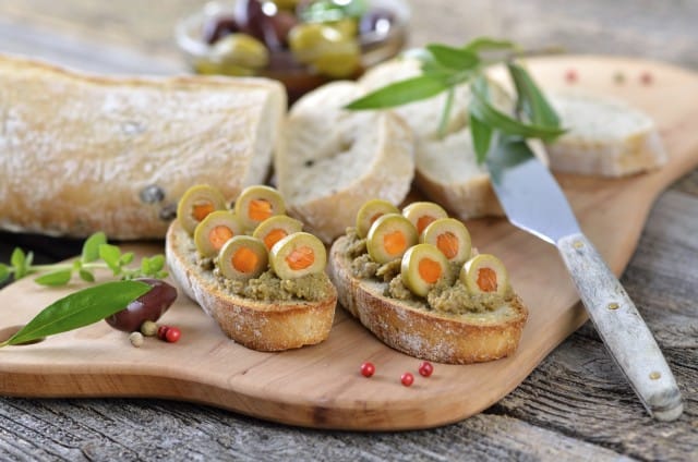 Ricetta salsa alle olive e proprietà benefiche per la salute