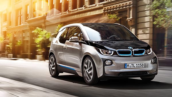 Macchine elettriche ed eco friendly, attente al guidatore e all’ambiente: la BMW i3