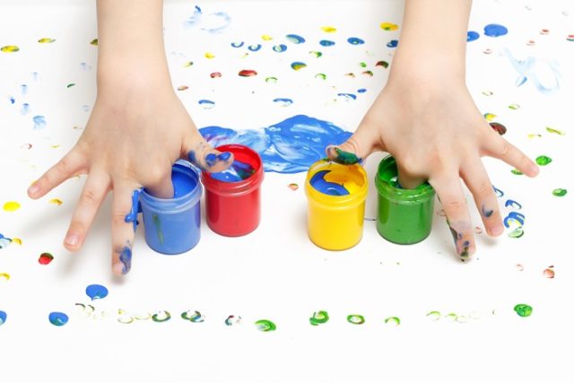 AFEION Colori a dita per bambini, atossici, 12 colori, per bambini, con set  da pittura fai da te, lavabile, a prova di bambini, per carta, artigianato,  tessuto, regalo di compleanno : 