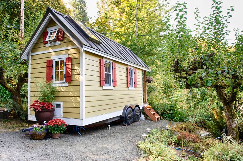 Tiny house: quanto costa e come si costruisce una casa piccolissima dove però c’è tutto