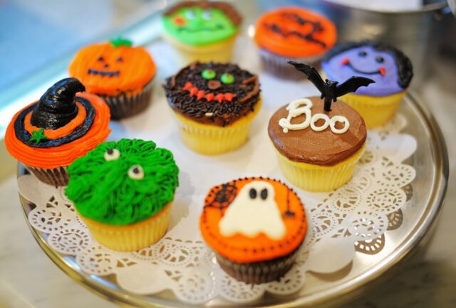 Ricette per Halloween: come preparare in casa i cupcakes e i cake pops