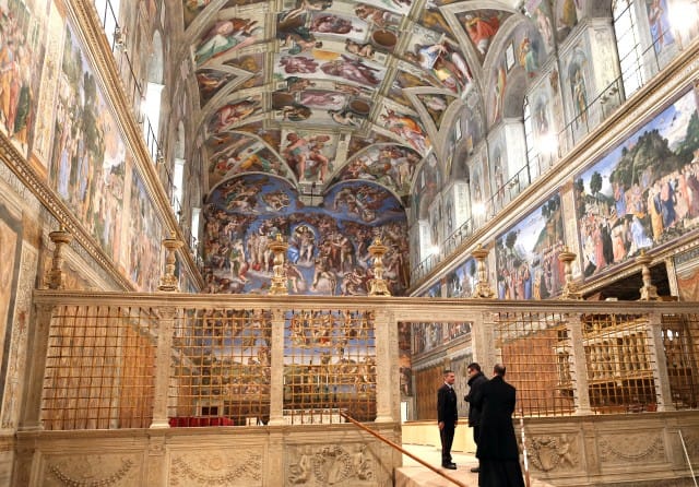 Cappella Sistina: la nuova illuminazione con 7mila led che abbatte i costi del 60 per cento