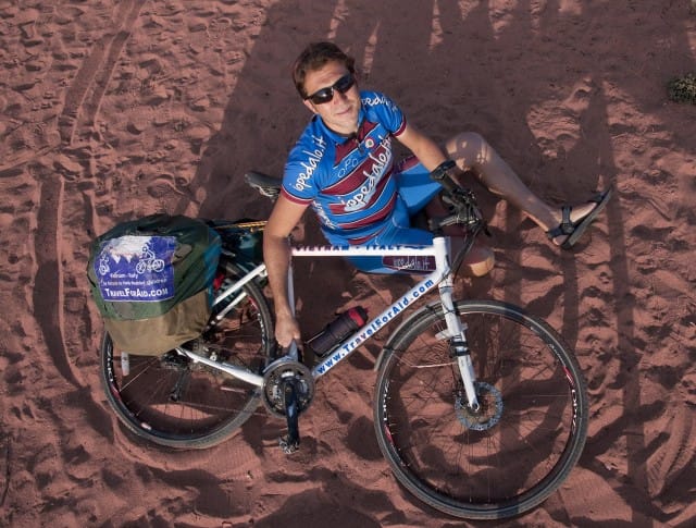 Matteo Tricarico, 100mila km in solitaria: fare beneficenza girando il mondo il bicicletta