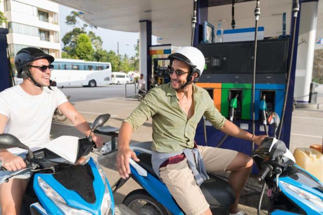 come risparmiare benzina in scooter