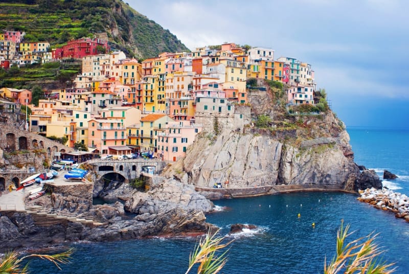 Vacanze a Ferragosto: idee per un viaggio low cost in città, al mare o in montagna