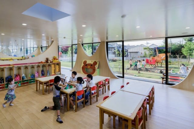 “I giardini dell’apprendimento attraverso il gioco”: l’idea alla base di un asilo speciale costruito in Giappone