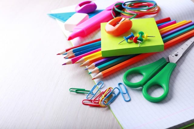 Riciclo penne, matite e pennarelli: 10 idee