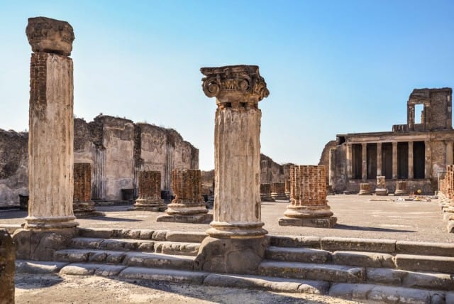 Il ricatto di Pompei: il soprintendente apre gli scavi e due sindacati lo denunciano
