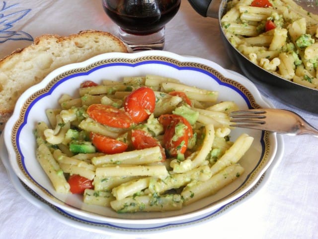 ricetta-pasta-pesto-avocado (10)