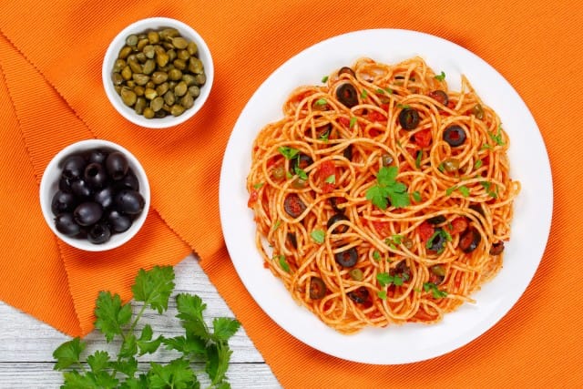 ricetta spaghetti all'eoliana