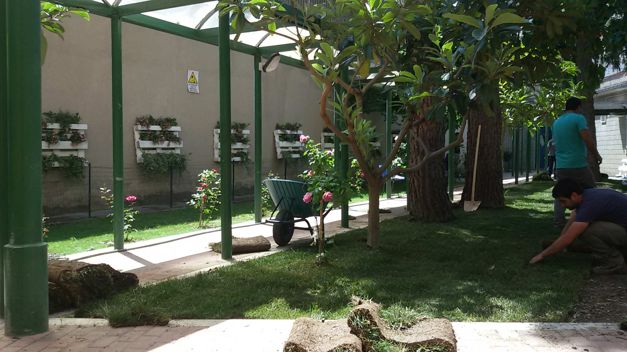 La scuola di Campobasso, dove le pulizie le fanno i detenuti. E in cambio studiano e si diplomano (foto)