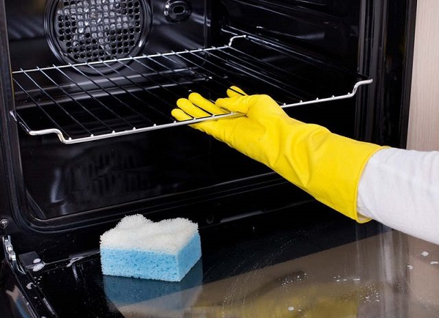Come pulire il forno senza prodotti chimici: consigli e idee green –  Gicinque Cucine