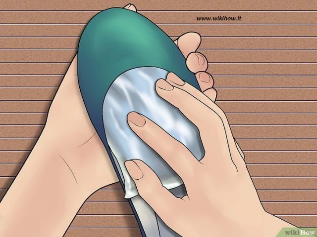 Come allargare le scarpe strette