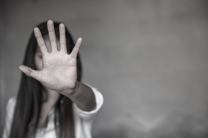 Femminicidi in Italia: le mance agli orfani