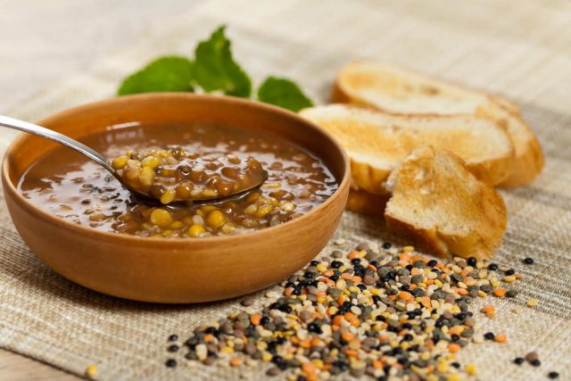 ricetta zuppa di castagne e lenticchie