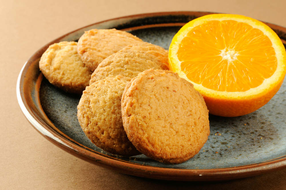 Frollini all’arancia: la ricetta che ricorda i biscotti che preparavano, in casa, le nostre nonne
