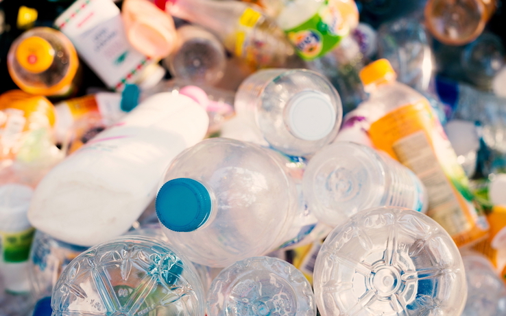 Come ridurre il consumo di plastica