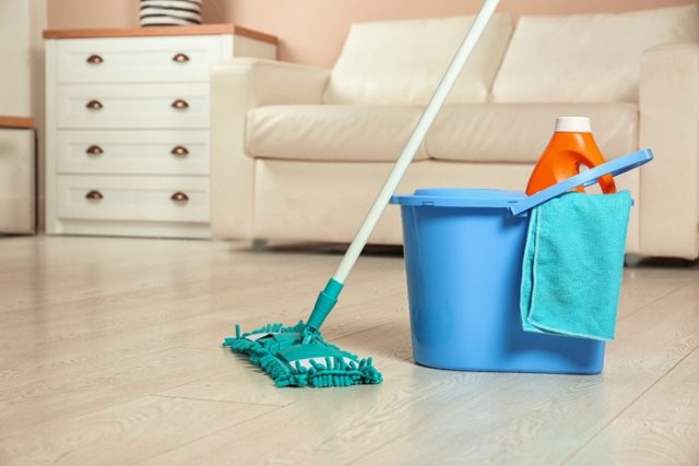 Come pulire strofinacci per la casa e mocio