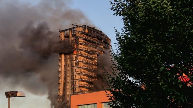 incendio grattacielo a milano