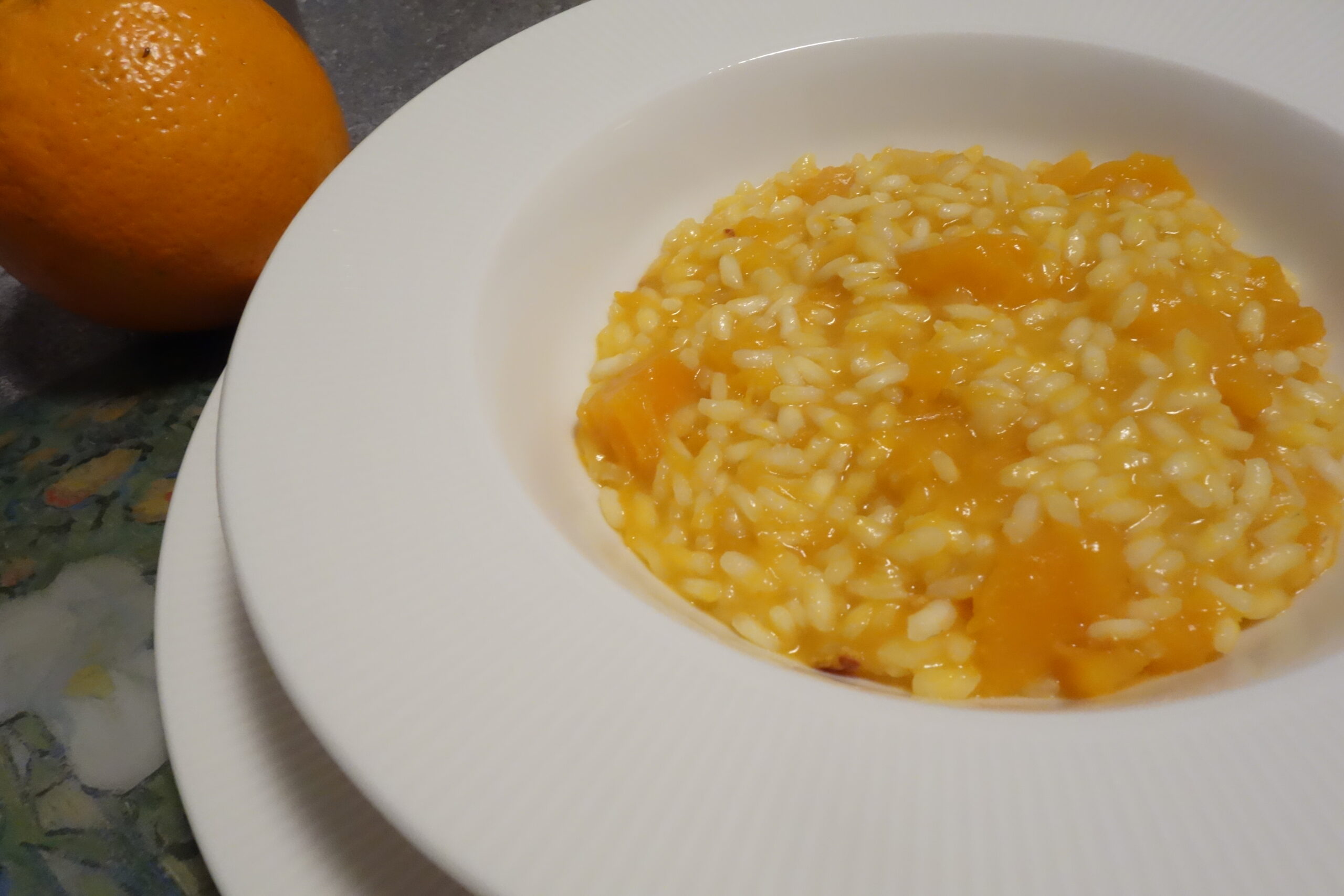 Risotto con la zucca, profumato all’arancia: una ricetta ricca di proprietà importanti