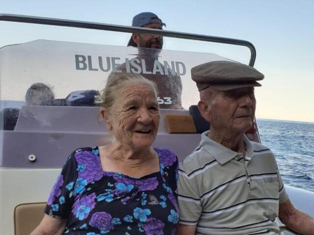 Antonietta e Giuseppe a 90 anni scoprono il mare