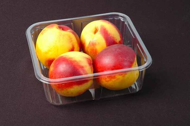 frutta nella plastica