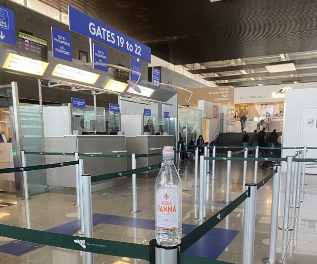 Acqua Panna: in aeroporto costa il triplo