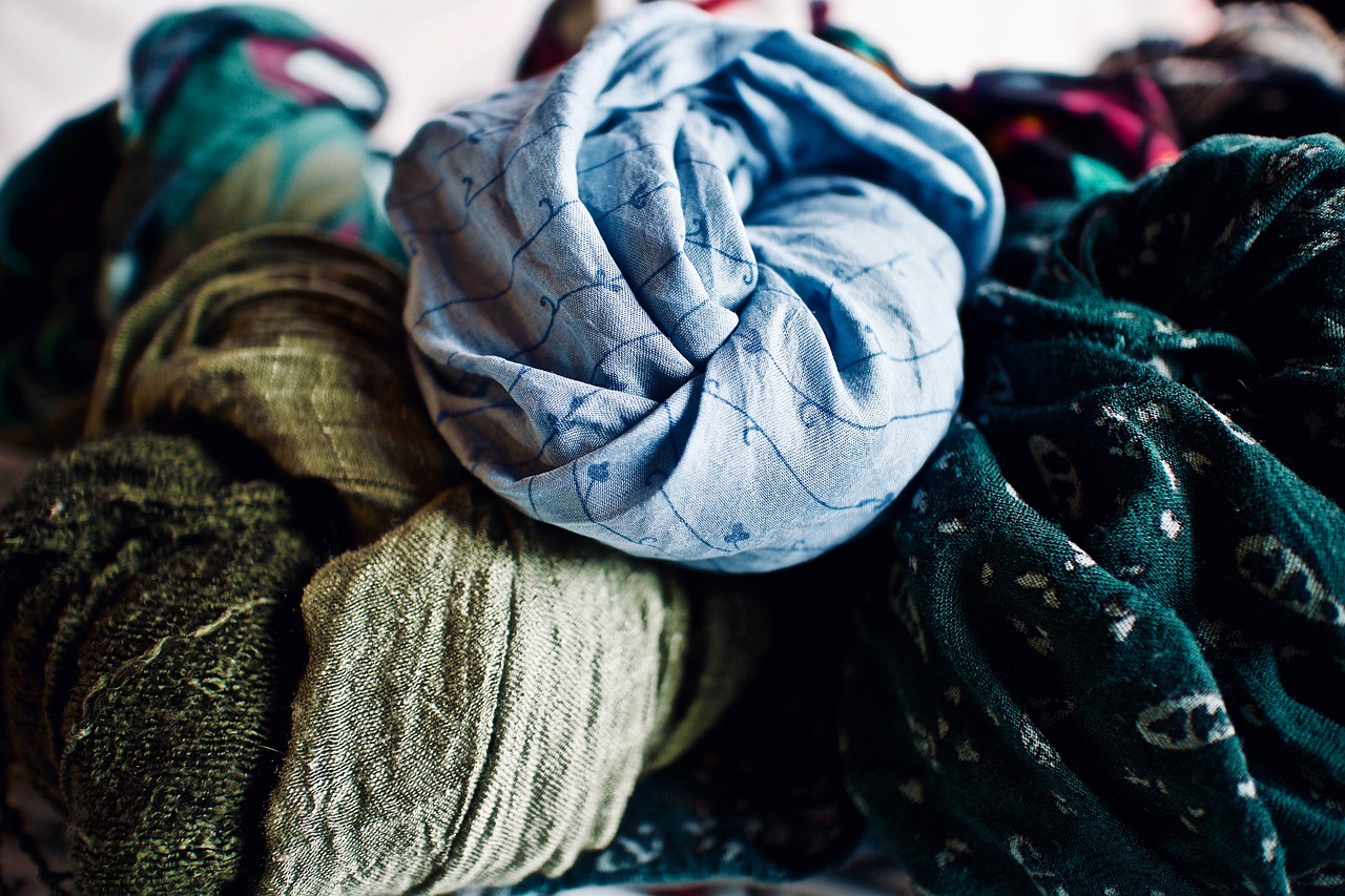 Riciclo creativo foulard: 10 idee utili