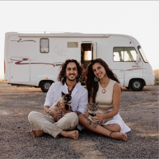 Nicola e Silvia: una vita in viaggio con un semplice camper